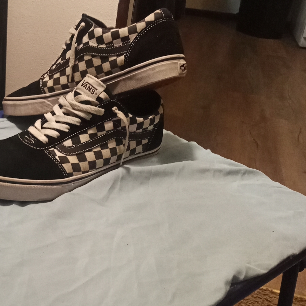 Vans checkerboard